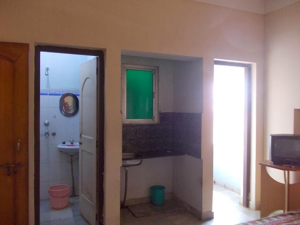 Rishaan Guest House Puri Luaran gambar